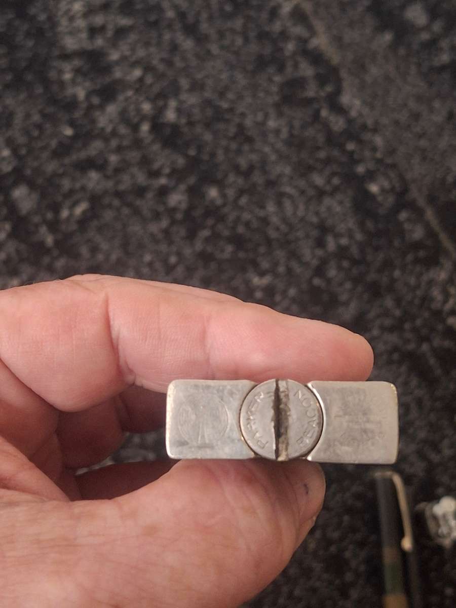Parker Beacon vintage lighter