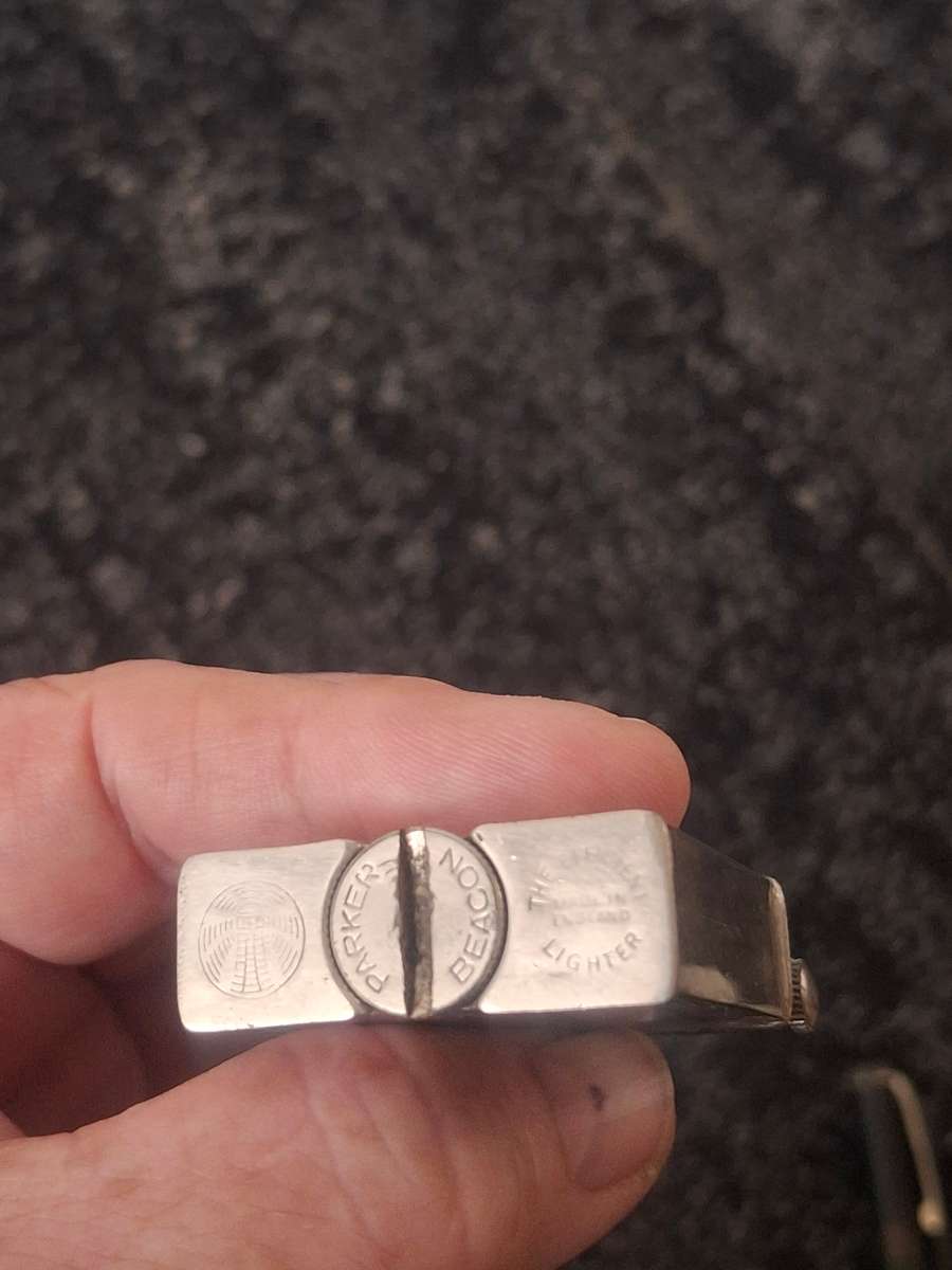 Parker Beacon vintage lighter