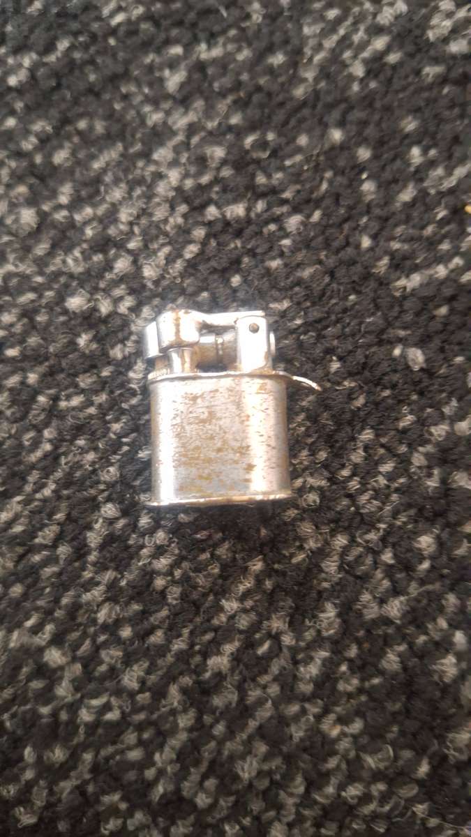 Small vintage lighter