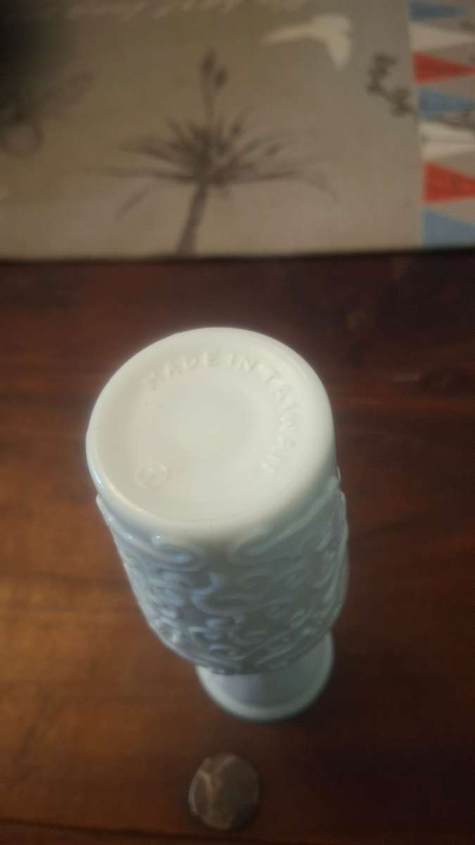 Milk glass vase