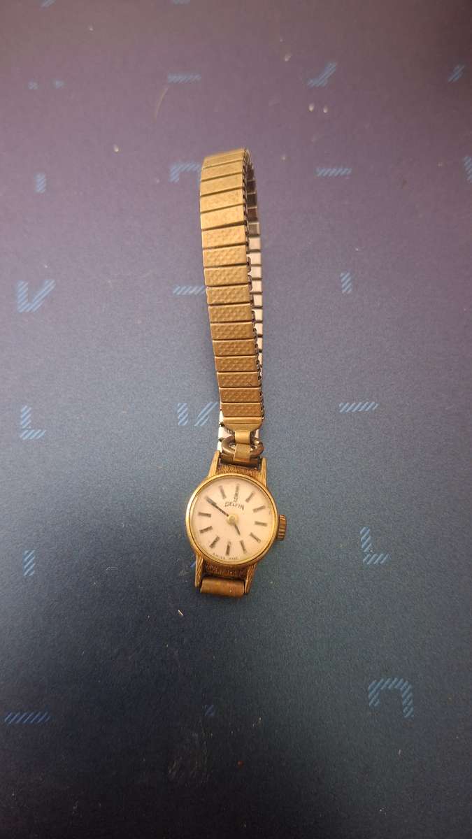 Defin ladies watch vintage
