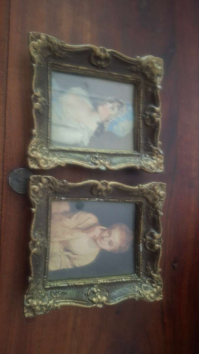 sir joshua reynolds lady in yellow dress framed with ladies in white dress