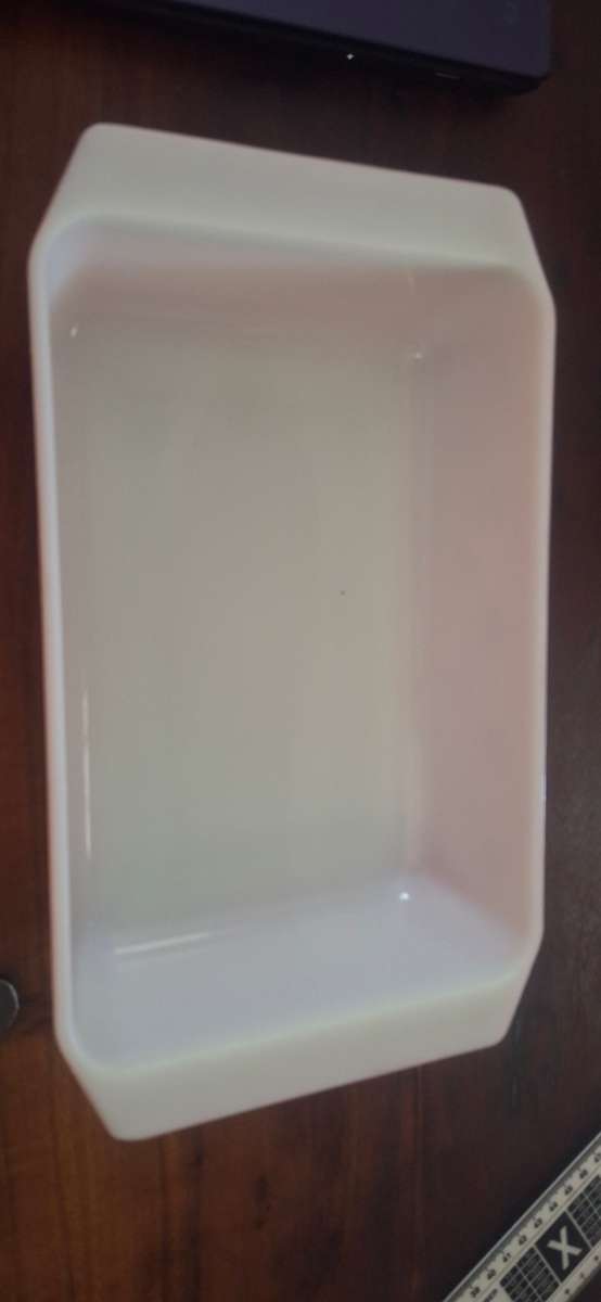 Vintage pink pyrex bowl