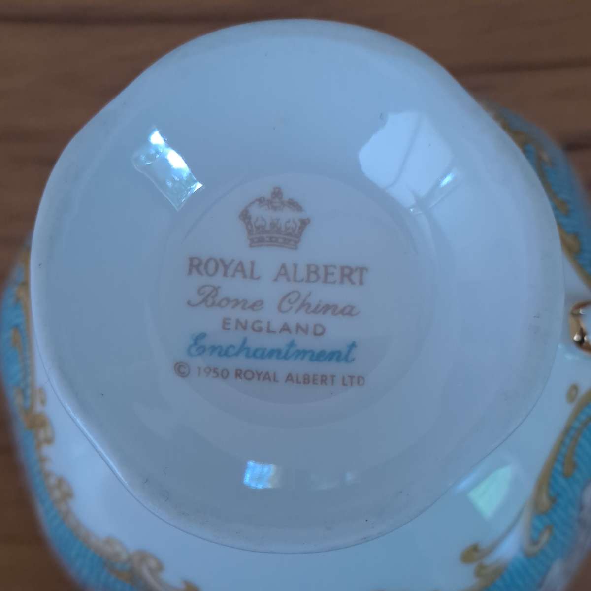 Royal Albert Trio - Enchantment (Trio number 2)