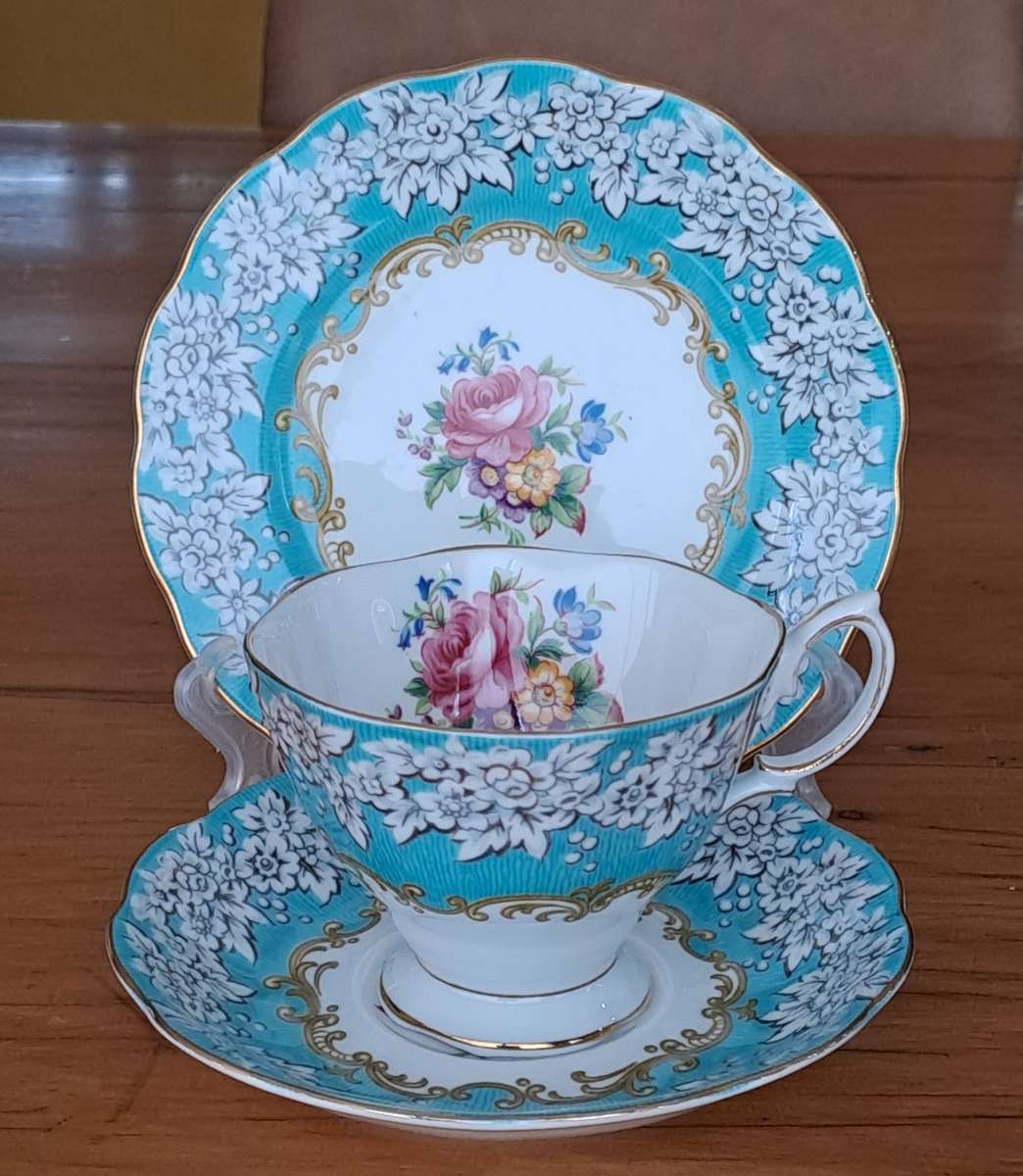 Royal Albert Enchantment Trio