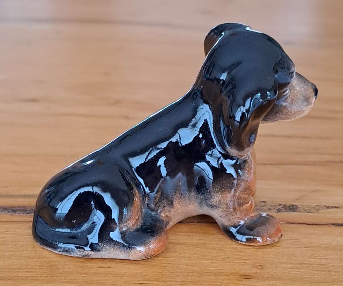 Porcelain Dachshund Sitting