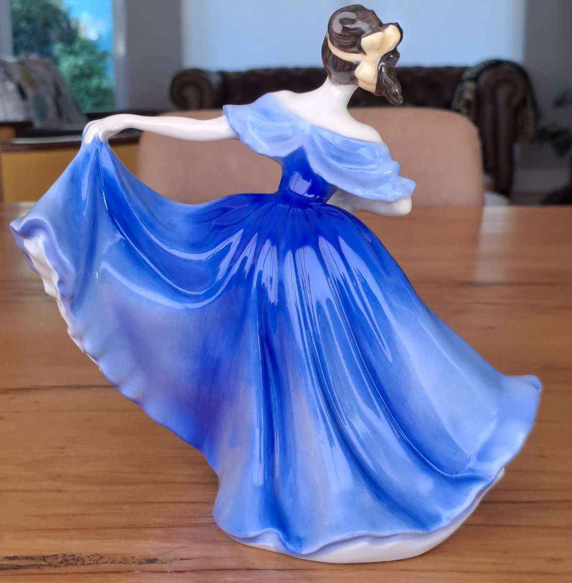 Royal Doulton Figurine - Elaine HN2791