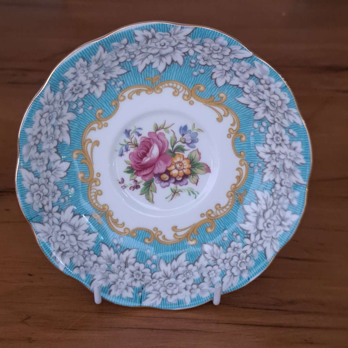 Royal Albert Trio - Enchantment (Trio number 2)