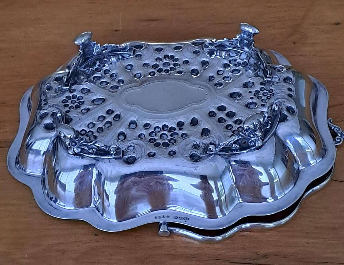 Victorian Swing Handle Basket