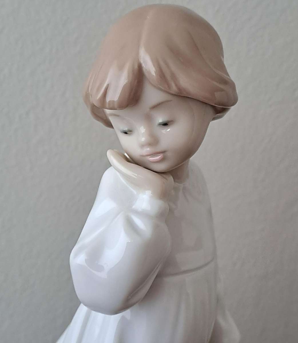 NAO by Lladro Bedtime