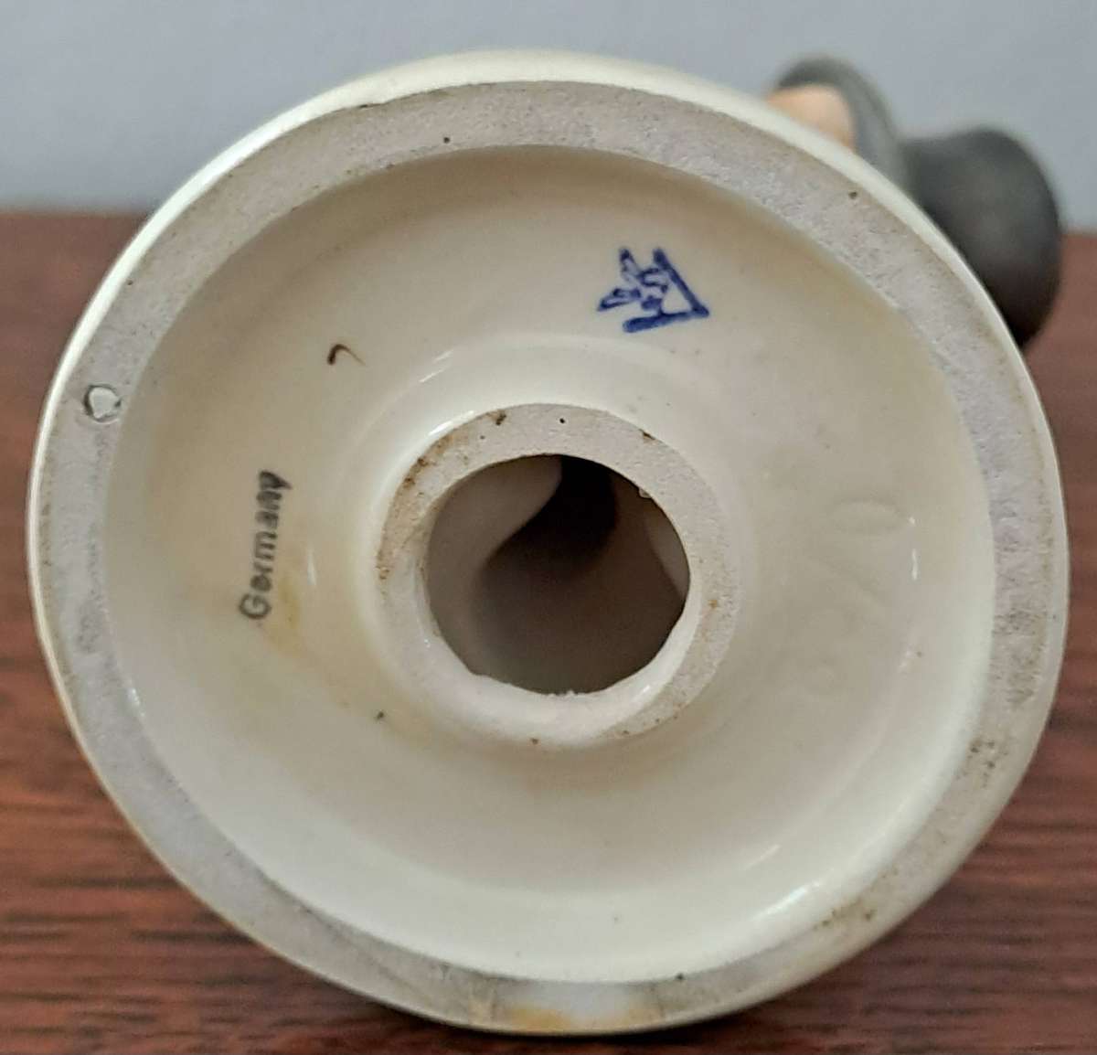 Hummel Figurine "Serenade' 85/10