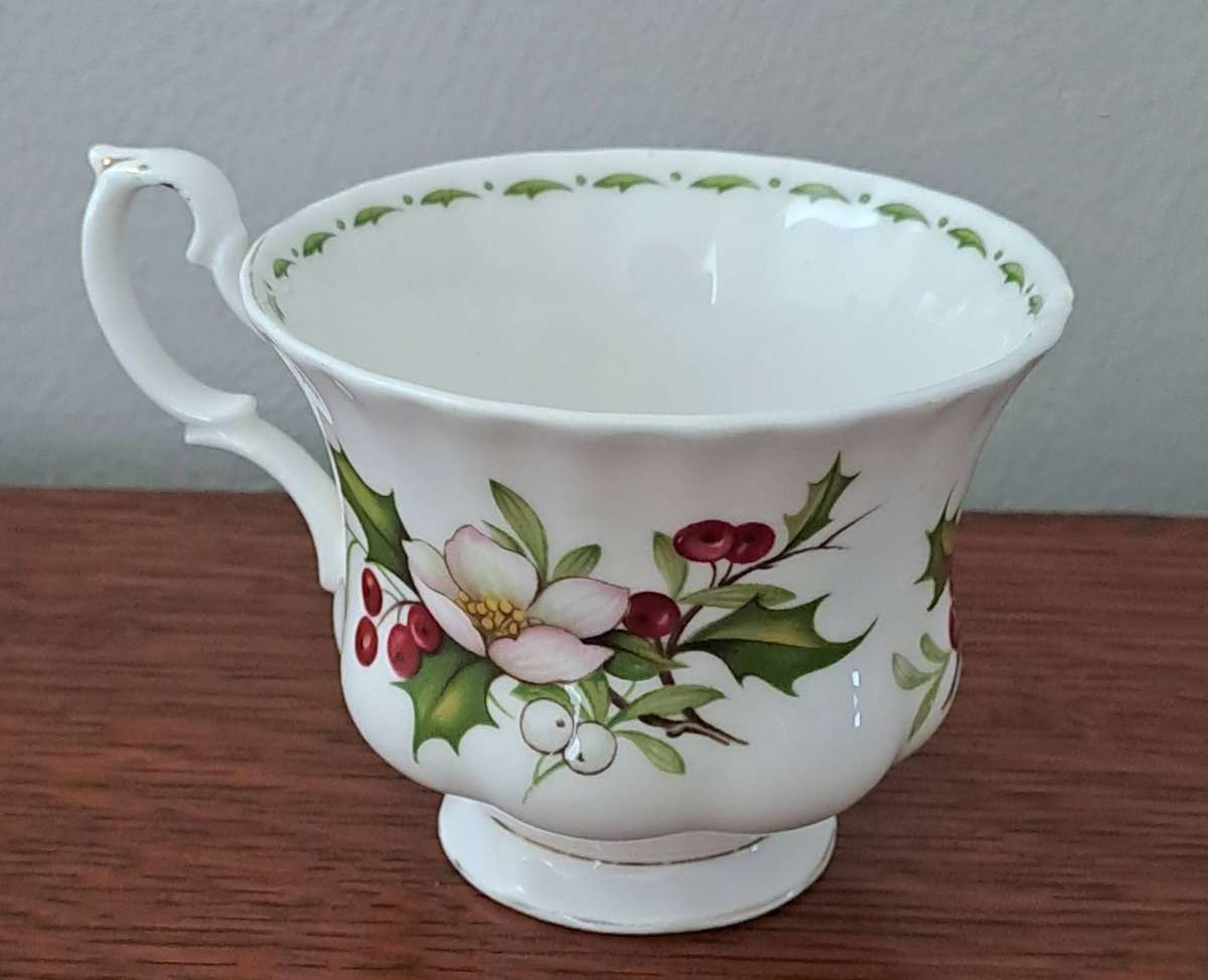 Royal Albert Flower of the Month Items