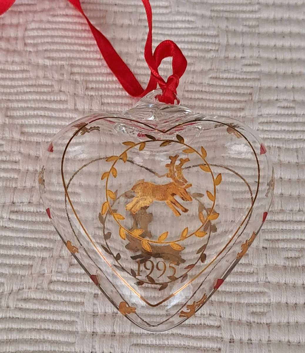 Royal Copenhagen Annual Christmas Heart 1995