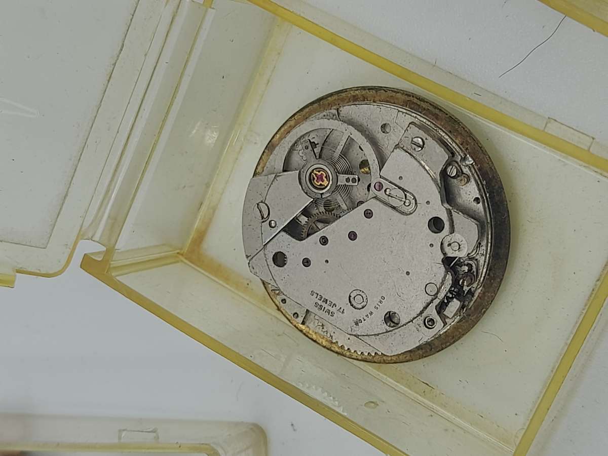 Watch parts for steampunk/repairs