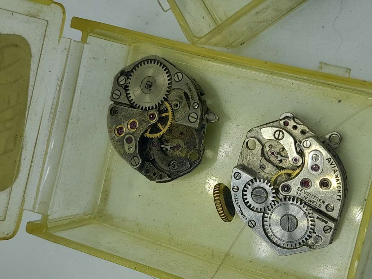 Watch parts for steampunk/repairs