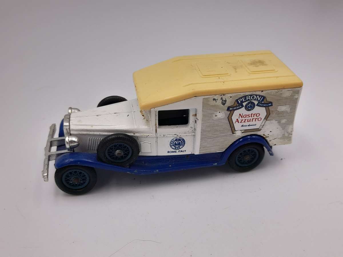 Lledo made in England Days Gone Peroni Nastro Azzuro