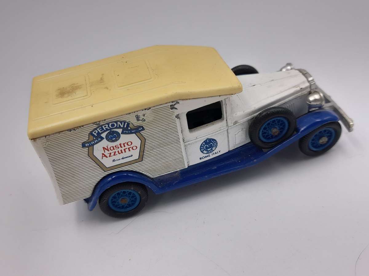 Lledo made in England Days Gone Peroni Nastro Azzuro