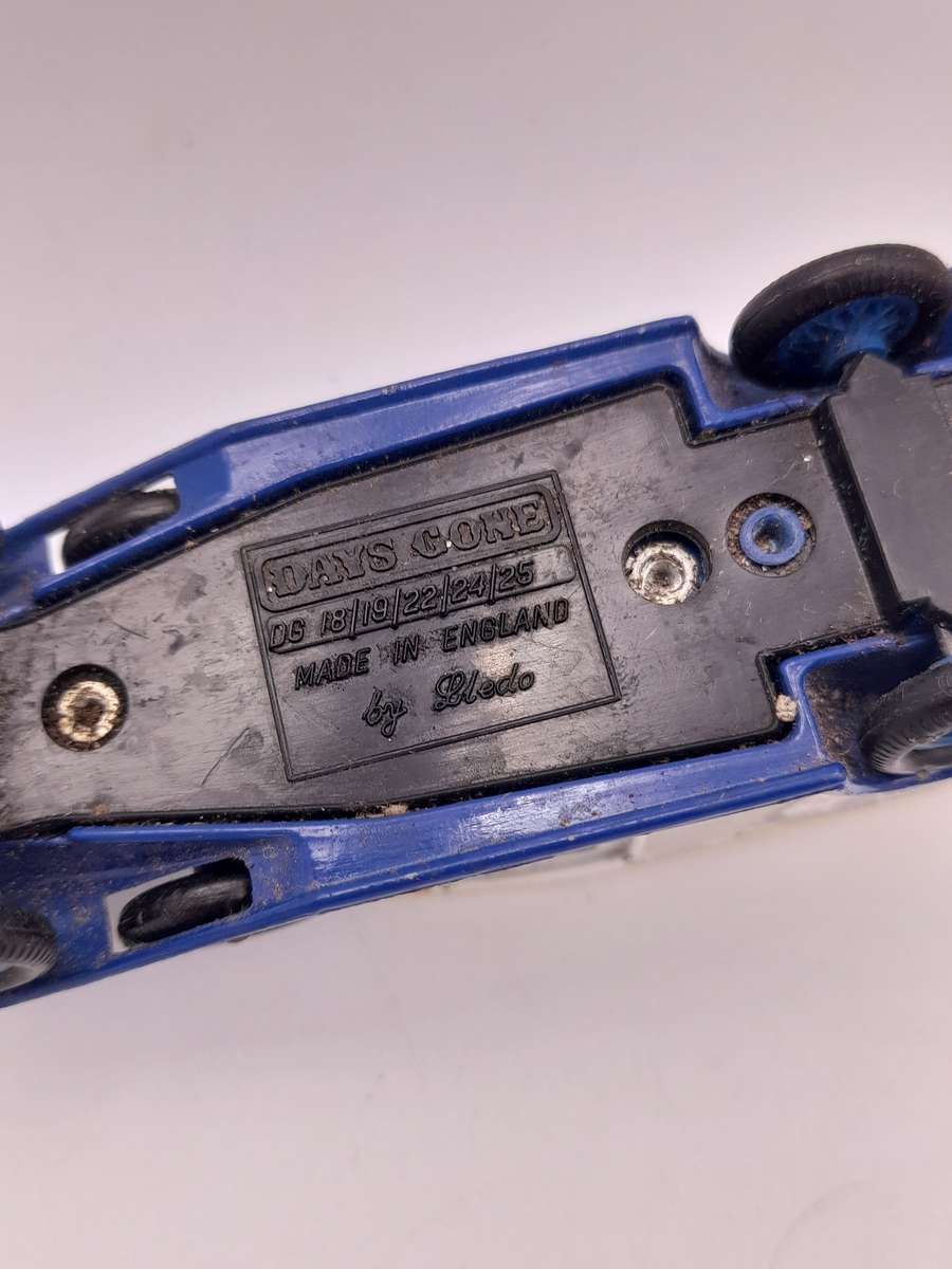 Lledo made in England Days Gone Peroni Nastro Azzuro