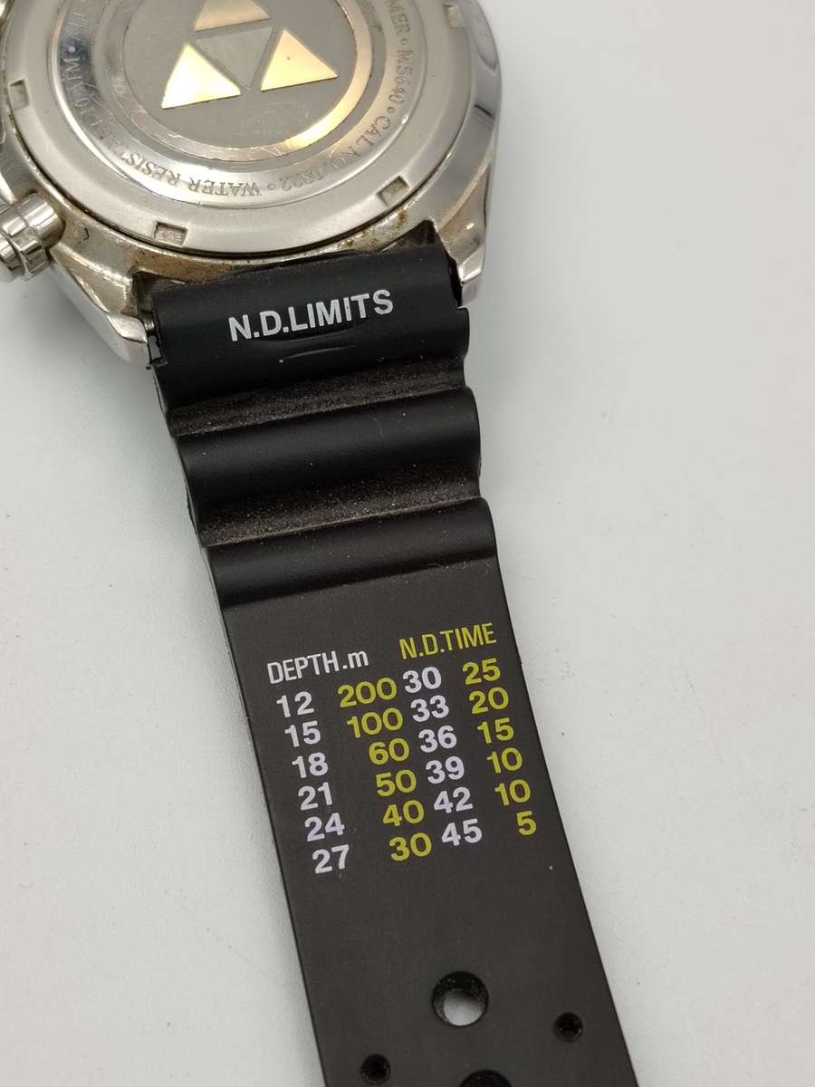 Accurist chronograph 41mm ex crown