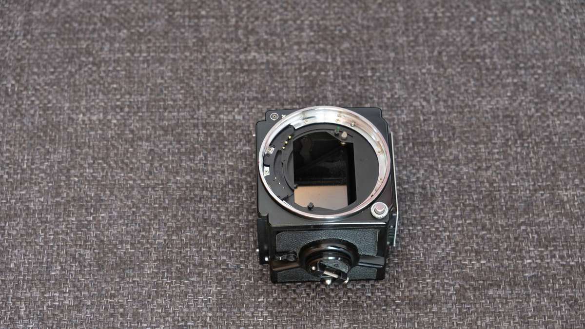 Zenza Bronica ETRS medium format camera body