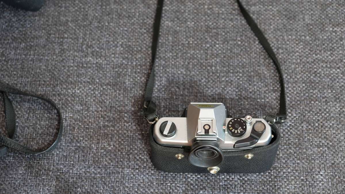 Yashica FX-7 Body  Working  New Seals  +2 Diopter  Free Shipping