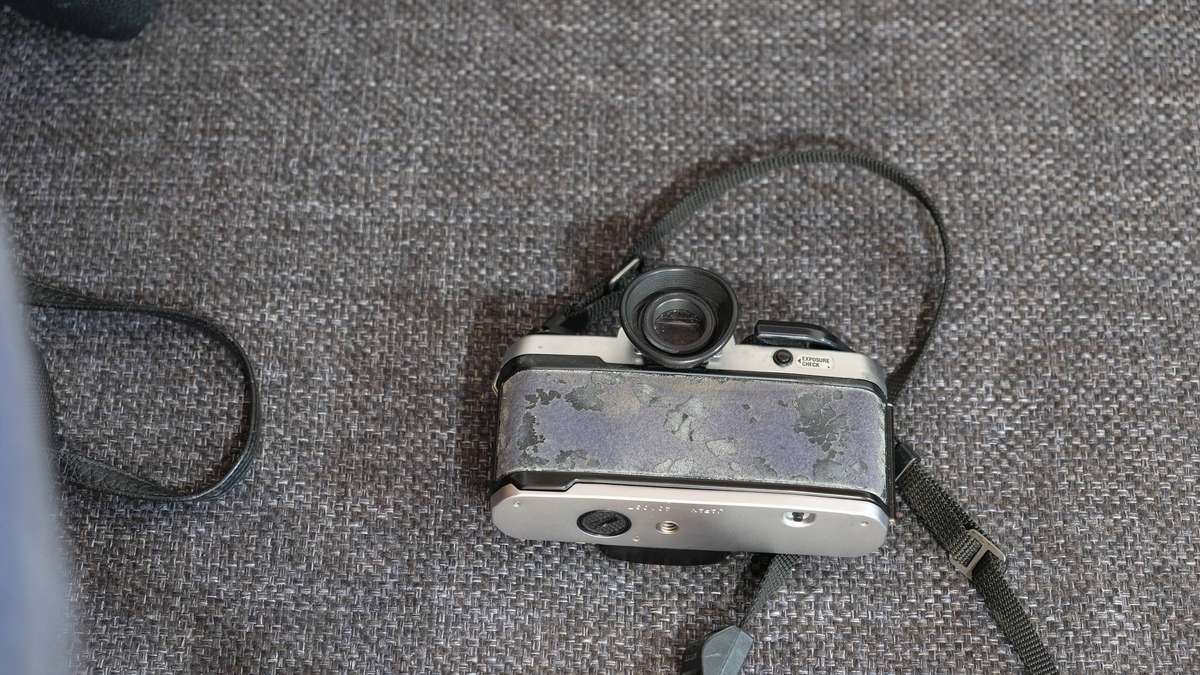 Yashica FX-7 Body  Working  New Seals  +2 Diopter  Free Shipping