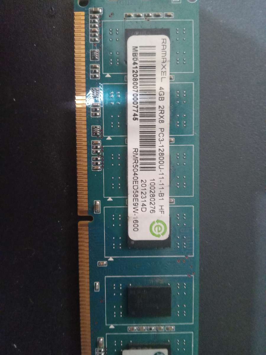 Assorted computer RAM modules