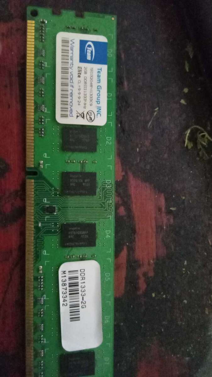 Assorted computer RAM modules