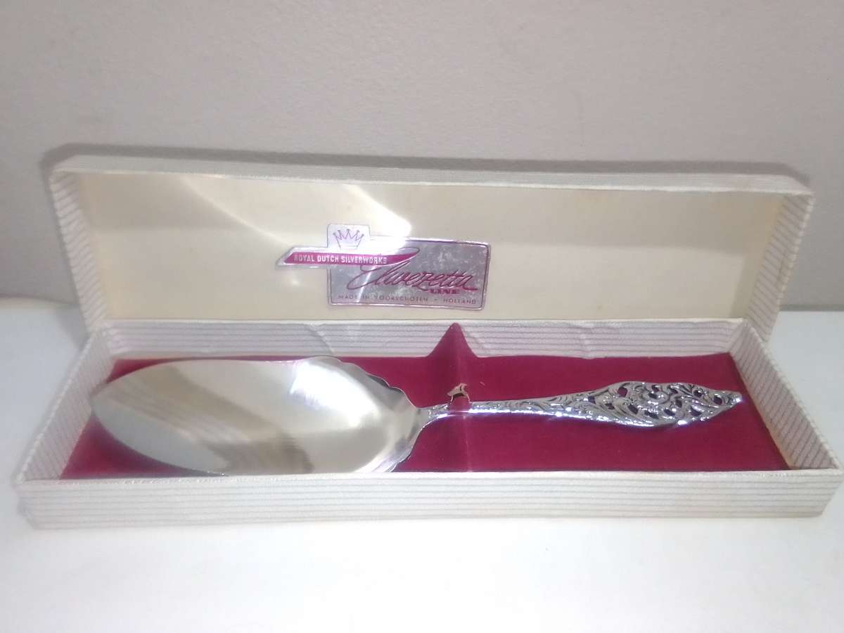 A unused Wedding present. Elwezetta Dutch Silver Cake lifter and 6 Forks boxed.