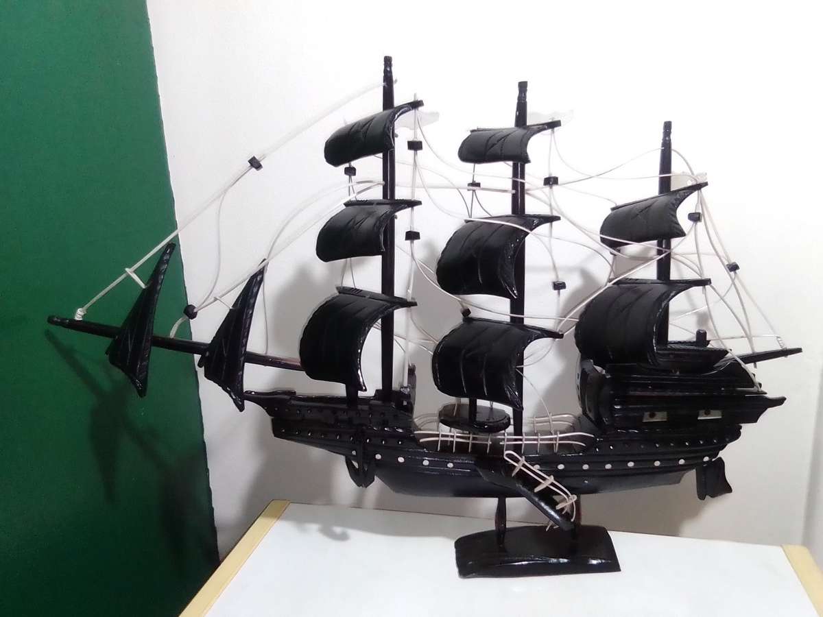 Pirates of Caribbean large Tall Ship Model of "The Black Pearl" mounted and in solid wood.