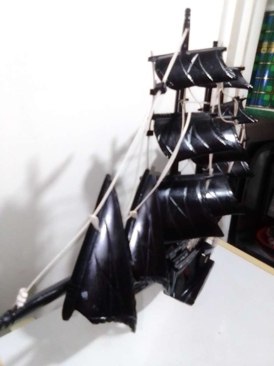 Pirates of Caribbean large Tall Ship Model of "The Black Pearl" mounted and in solid wood.