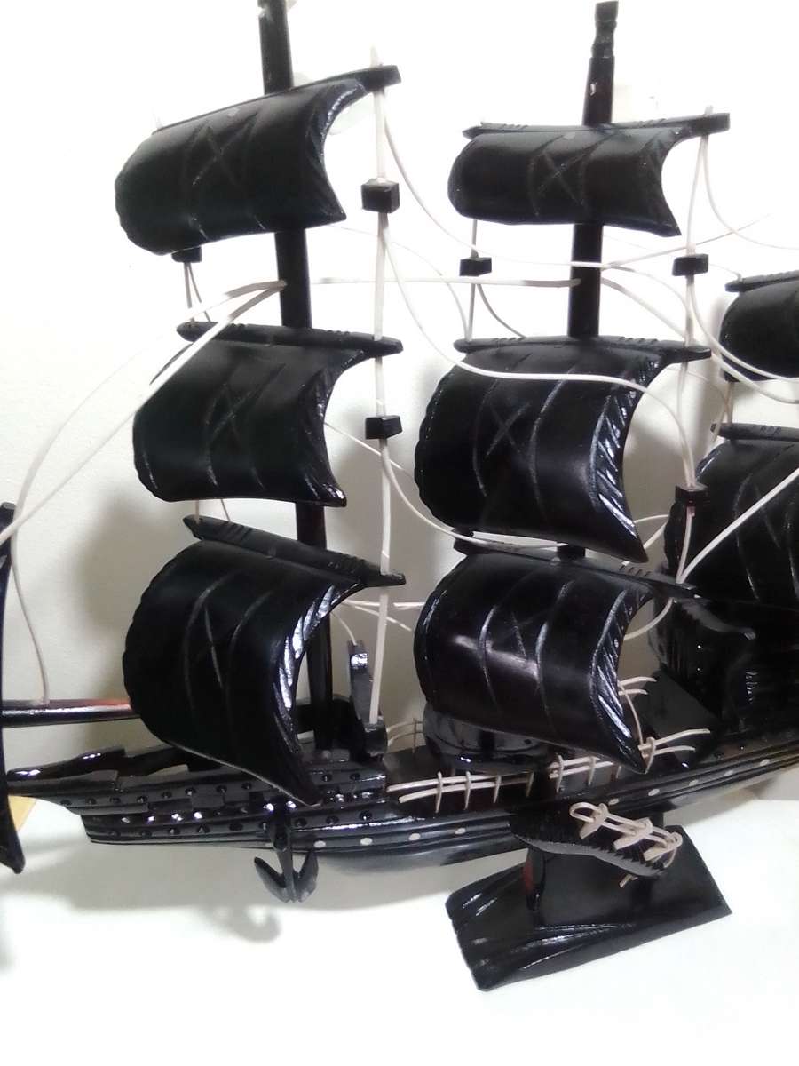 Pirates of Caribbean large Tall Ship Model of "The Black Pearl" mounted and in solid wood.