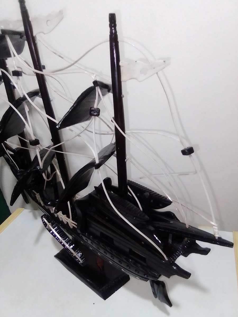 Pirates of Caribbean large Tall Ship Model of "The Black Pearl" mounted and in solid wood.