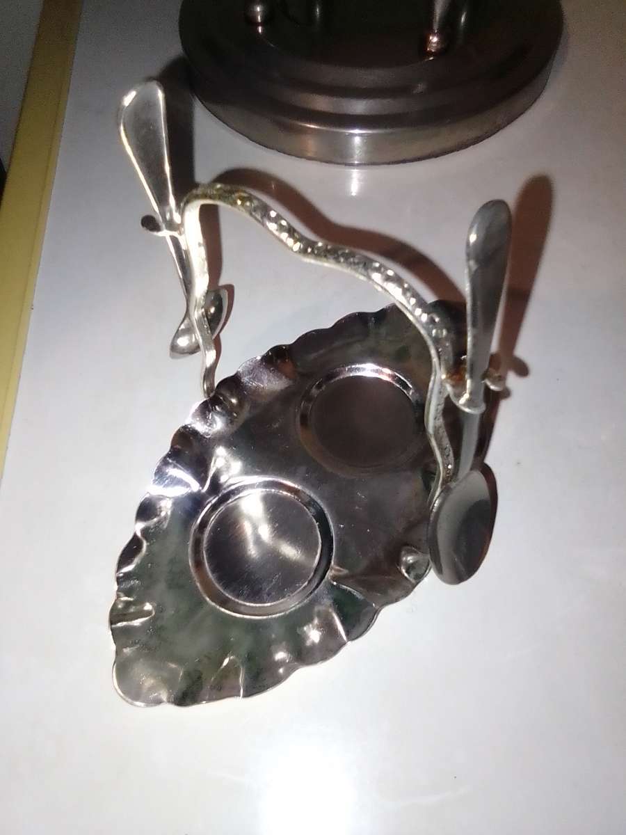 Wow Made in England 2 egg holder set with cups and teaspoons.