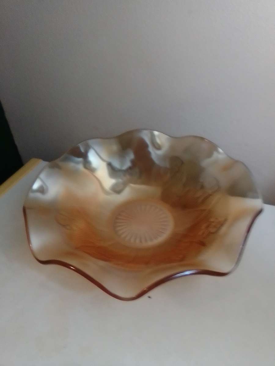 Mft 1960 Jeannette Iris Iridescent Carnival Glass Salad Bowl Ruffled Edge 295mm Across.