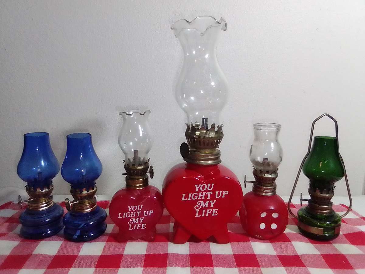 These are gorgeous miniature kerosene lamps! 6 mini paraffin lamps. 100mm up to 200mm Tall