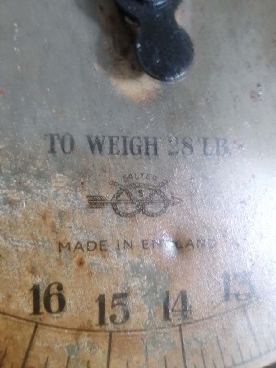 Antique 1930's Salter working rustic Cast Iron kitchen scale No46