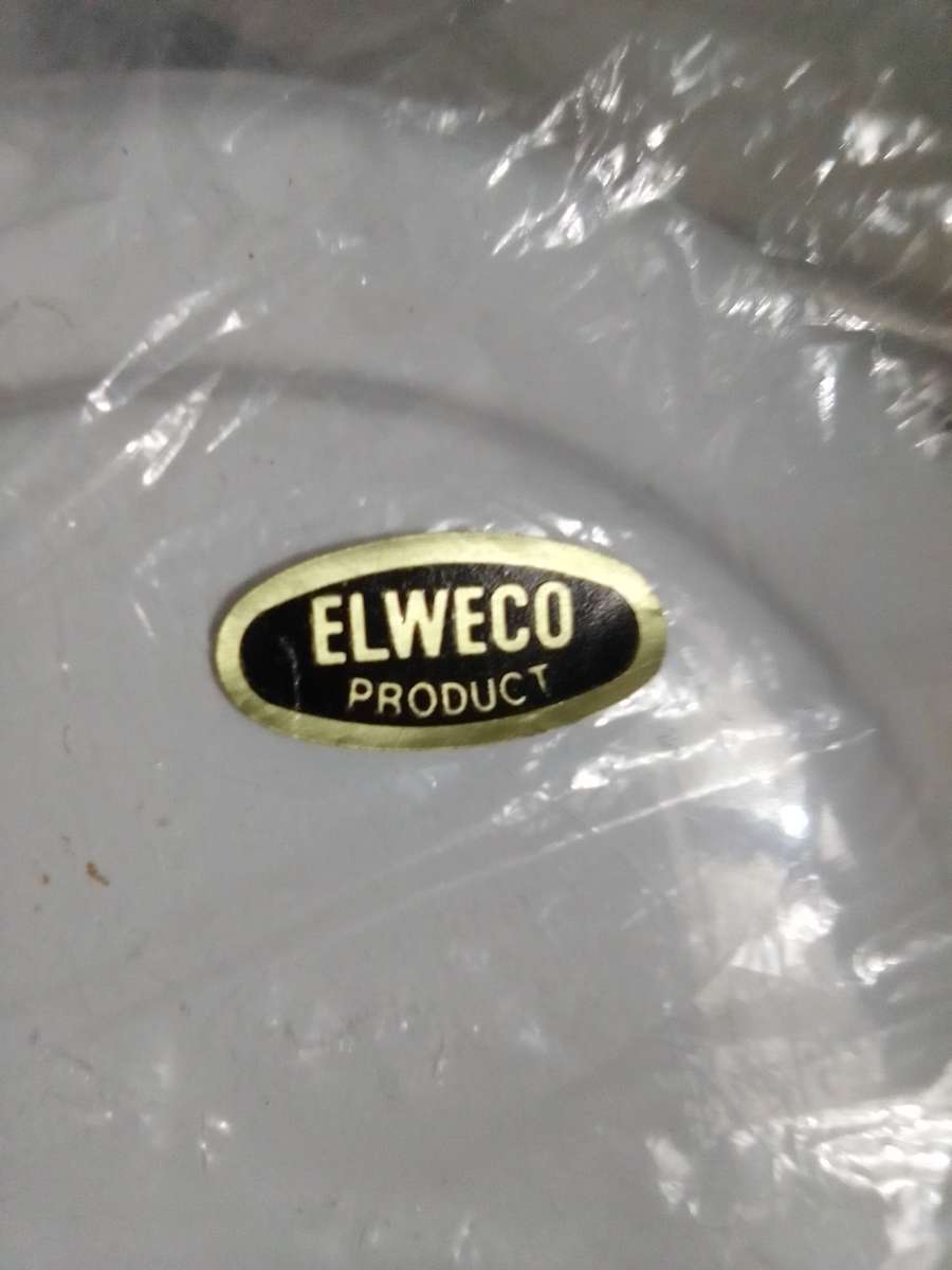 Wow a Elweco boxed complete White enamel Fondue set in almost new condition.