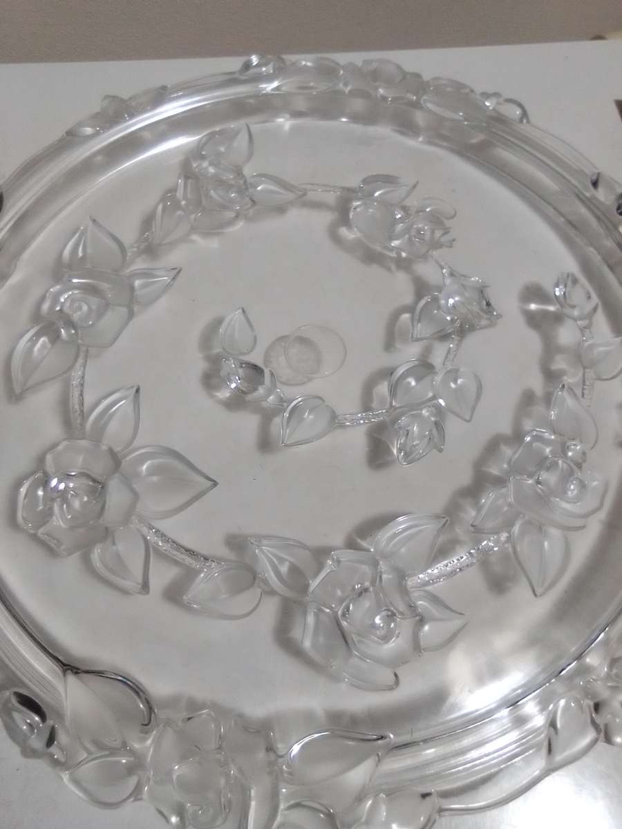 Mikasa Walther Glas Crystal Carmen Cake Plate Glass Floral Large Made In West German + Cake Lifter.
