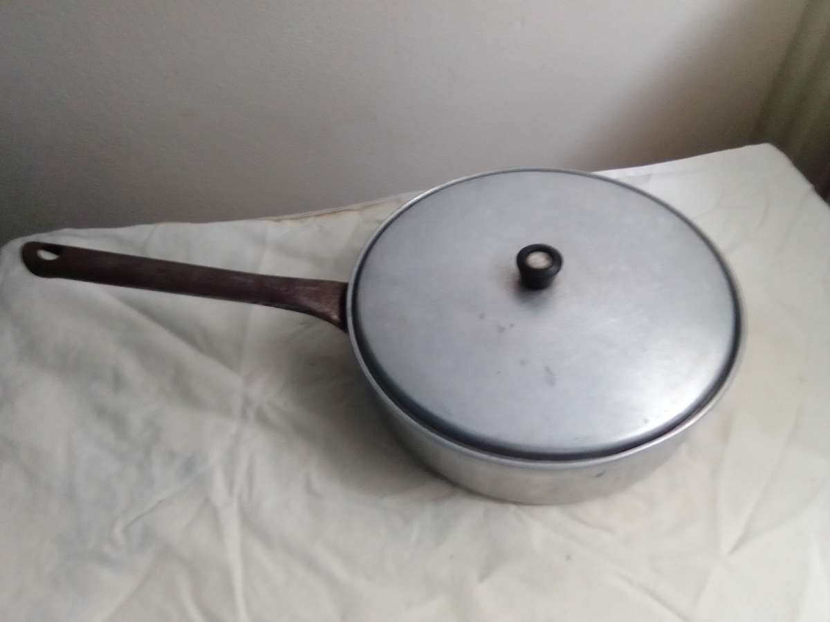 Old Aluminium Egg poacher pan.  Egg poaching pan is from the 1950s. On Ebay @ R650-
