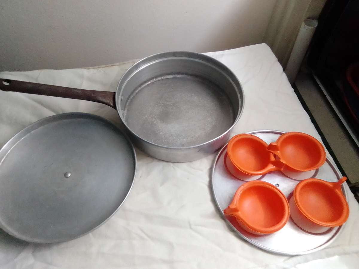 Old Aluminium Egg poacher pan.  Egg poaching pan is from the 1950s. On Ebay @ R650-