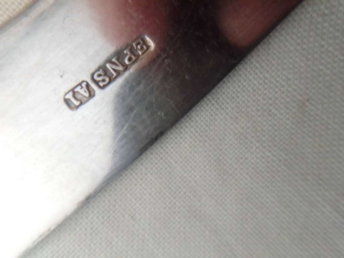 Old vintage boxed cutlery. 6 of each Knives & Forks 24units. Cake Lifter. 2 Salad Spoons, 4 Rests.