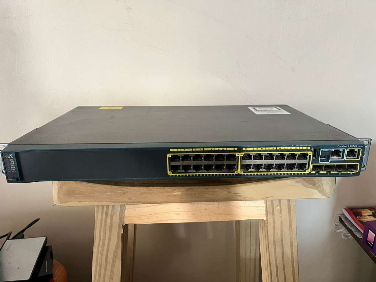 Cisco 2960s 24port Managed Switch