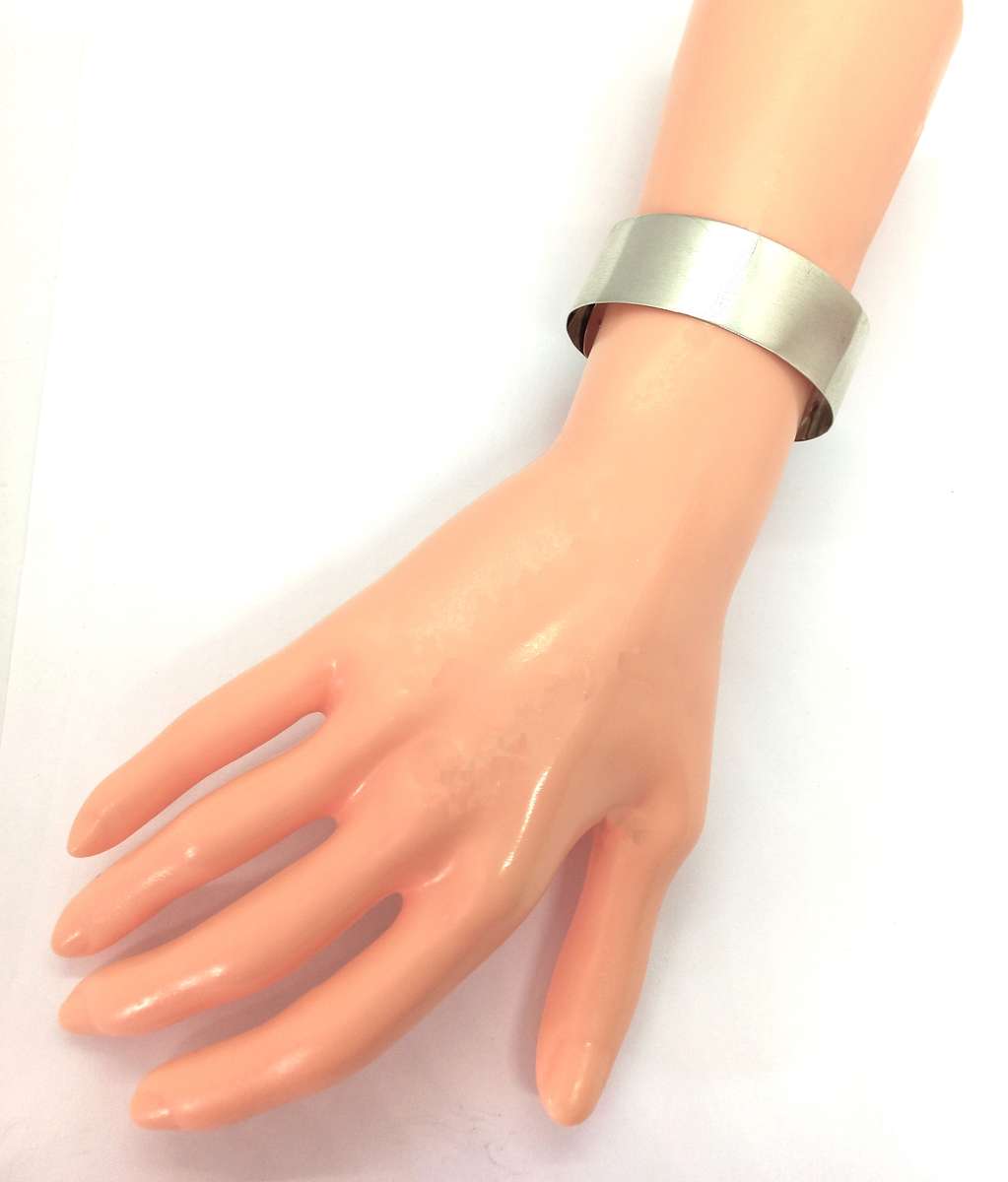 Wide Vintage Silver Cuff Bangle - 14.5g