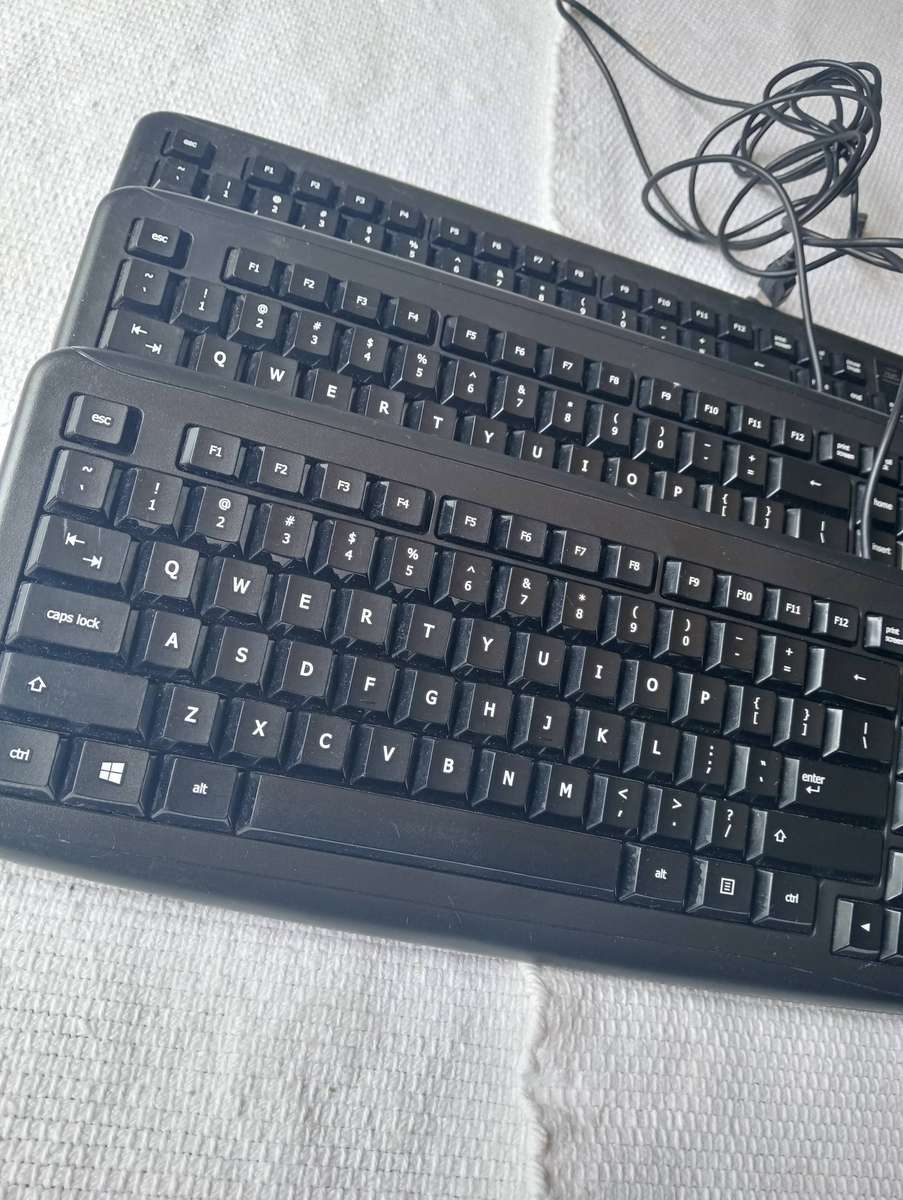 GIGABYTE KM5300 Keyboards (1 bid for 3 units)