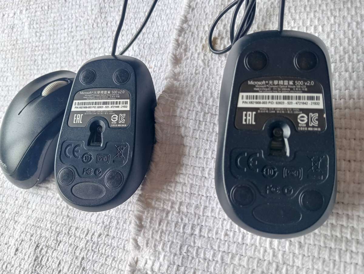 Microsoft Compact Optical Mouse mini sized 500 v2.0 (x3 units for one bid)