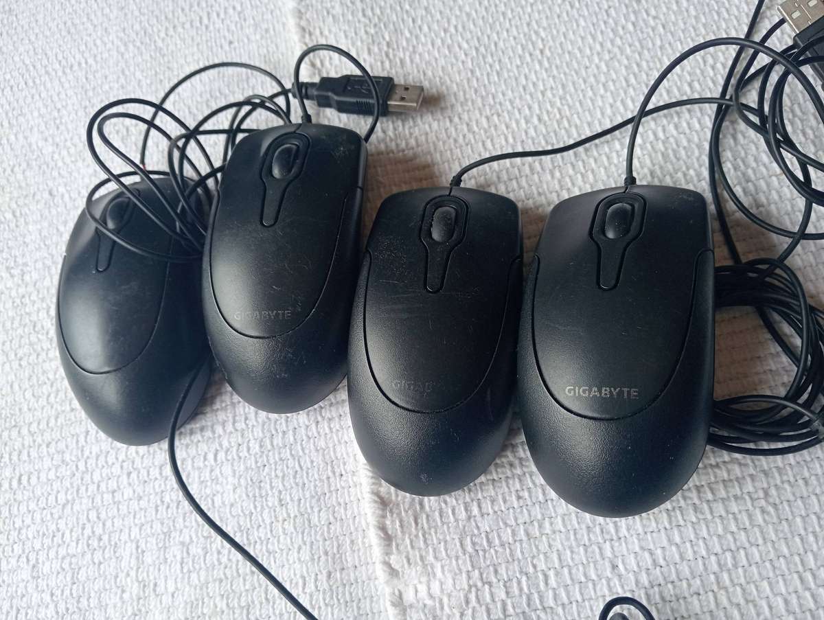 Gigabyte KM5200 Mouse  4 Units (One Bid)