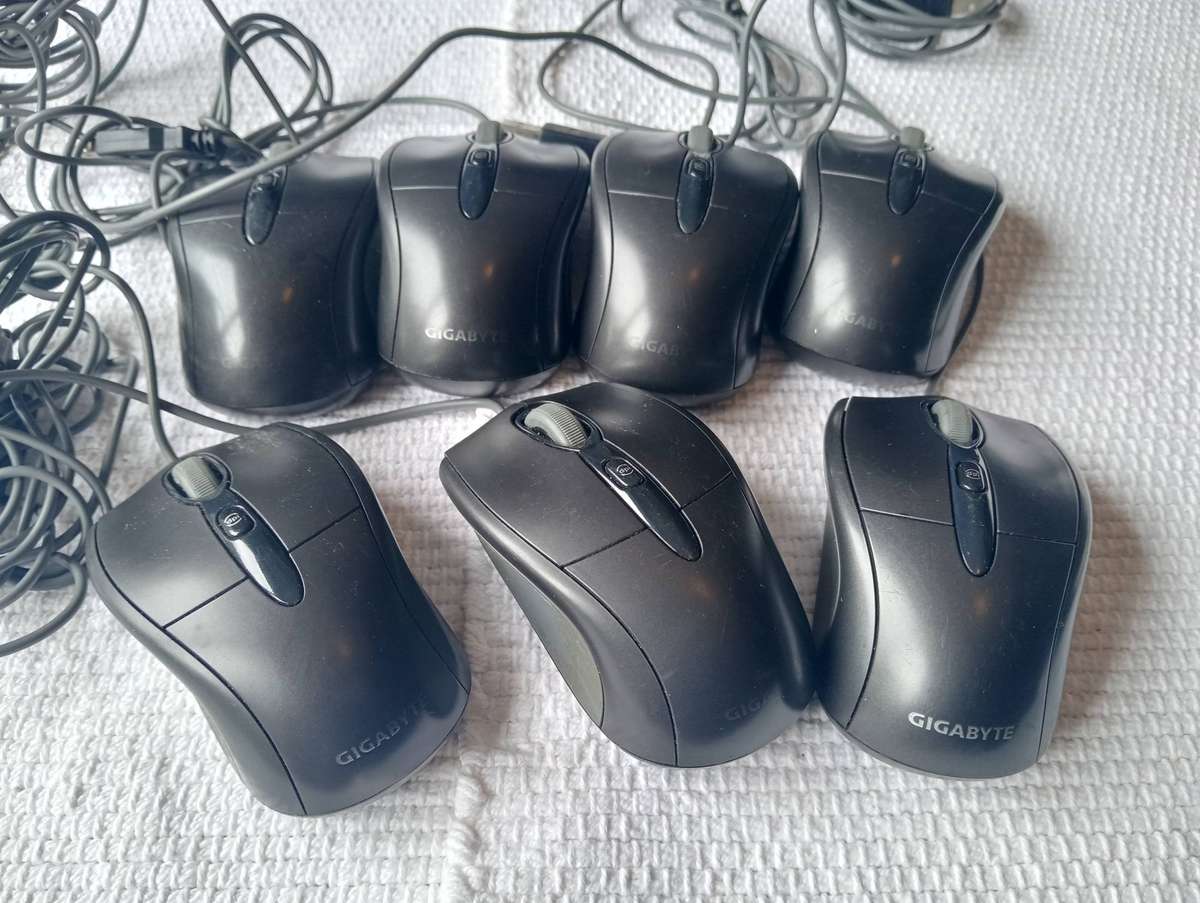 GIGABYTE GM-M7000 Optical Mouse (1 Bid for 7 units)