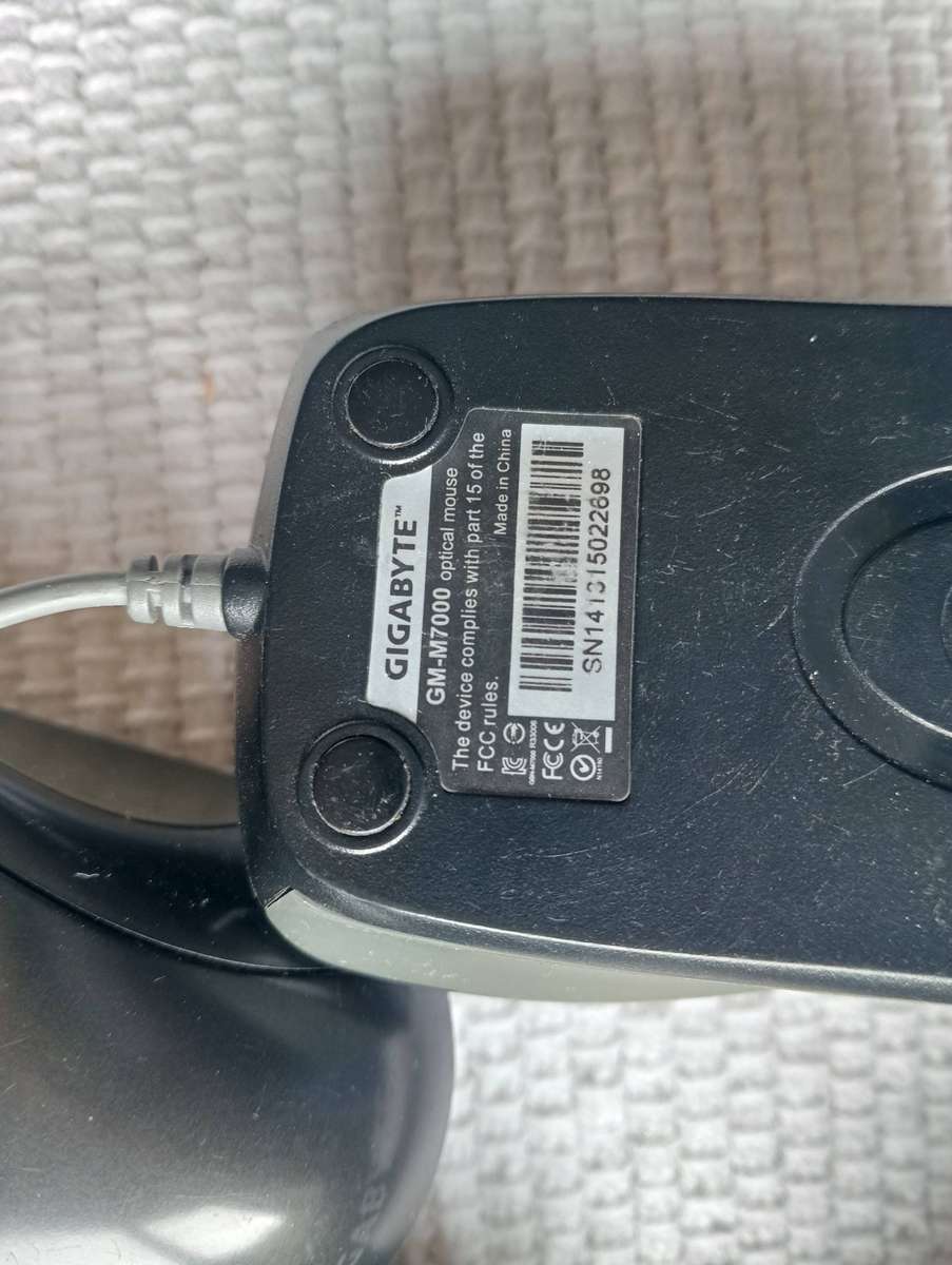 GIGABYTE GM-M7000 Optical Mouse (1 Bid for 7 units)