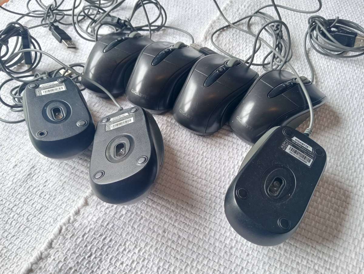 GIGABYTE GM-M7000 Optical Mouse (1 Bid for 7 units)